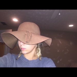 Brown floppy hat